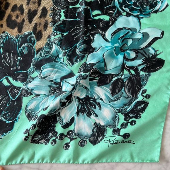 Roberto Cavalli Silk leopard print scarf - Picture 3 of 5